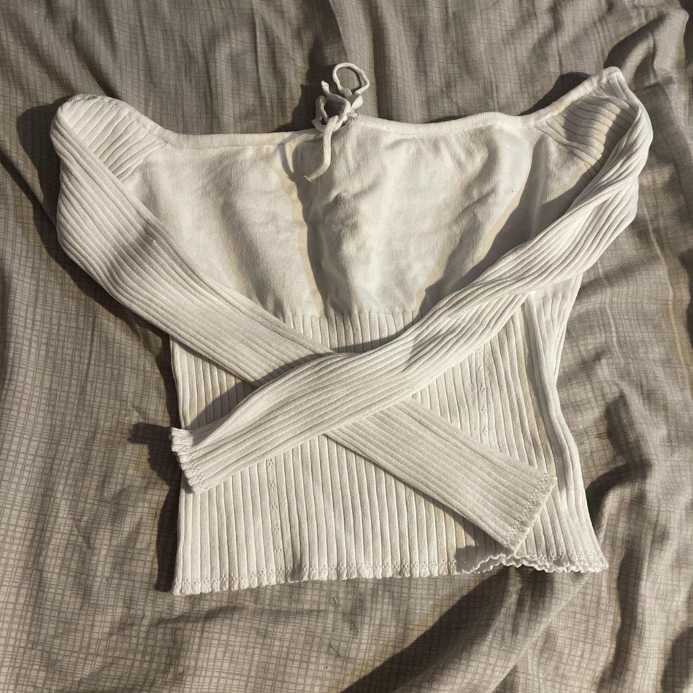 Forever 21 Long Sleeve Embroidered Square Neck Top Size Medium